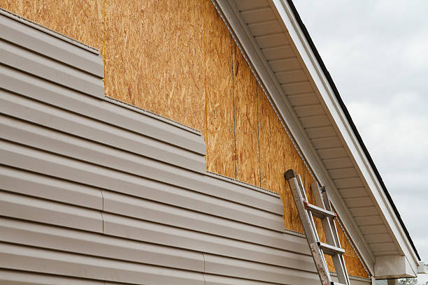 Professional Siding Replacement technician working in East Hartford, CT